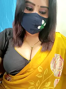 Queenflowerr online show from May 8, 5:51 pm
