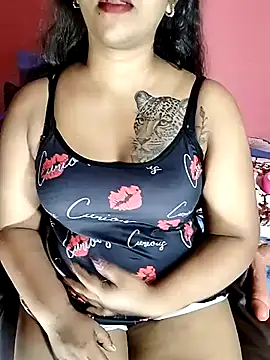 Snapshot of Sexy-Monikaa chatting on April 6, 3:13 pm Sexy-Monikaa online show from April 6, 3:13 pm