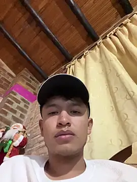 Snapshot of sebaxx8_ chatting on February 2, 11:53 pm sebaxx8 online show from February 2, 11:53 pm