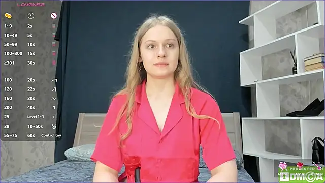 Snapshot of onelovelyalice chatting on March 7, 9:38 pm onelovelyalice online show from March 7, 9:38 pm