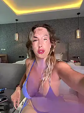 Snapshot of veronikawithDDDs chatting on February 9, 4:36 am veronikawithDDDs online show from February 9, 4:36 am