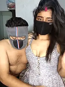 Snapshot of Love-N chatting on October 7, 7:11 pm Love-N online show from October 7, 7:11 pm