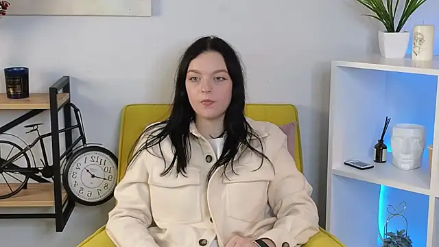 Snapshot of GladysHewell chatting on January 22, 10:50 am GladysHewell online show from January 22, 10:50 am