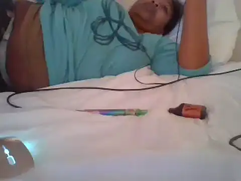 angeliquebelcali online show from March 13, 3:00 am