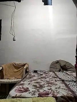 Snapshot of Ant1990 chatting on February 17, 3:15 am Ant1990 online show from February 17, 3:15 am