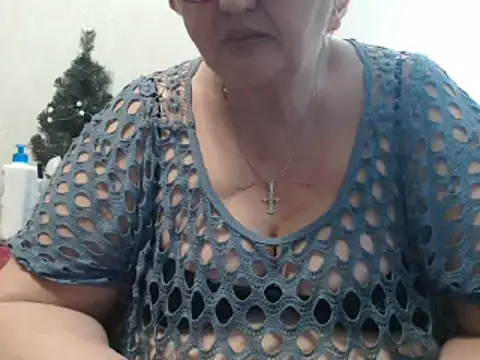 DeniseeRosea online show from March 18, 3:31 pm