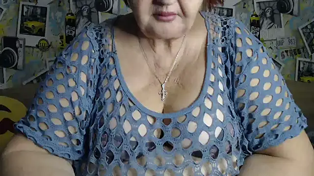 DeniseeRosea online show from December 1, 6:35 pm