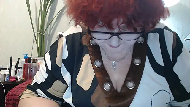 DeniseeRosea online show from March 31, 12:01 am