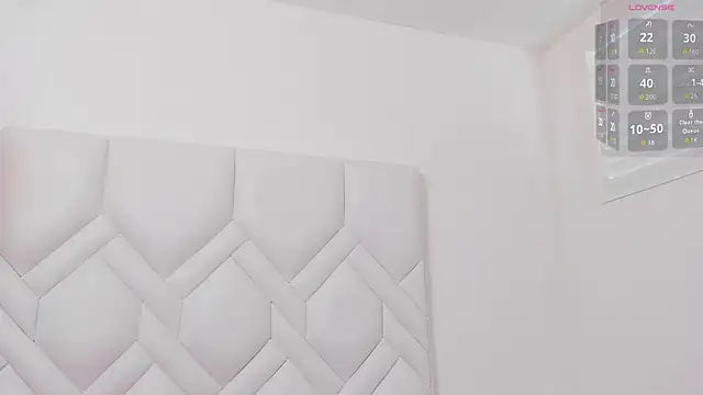 LindaHooker online show from March 29, 4:45 am