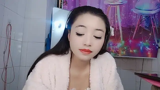 Snapshot of ManMan-520 chatting on February 5, 5:52 am ManMan-520 online show from February 5, 5:52 am