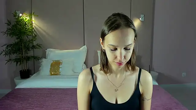 SandraTucker online show from May 16, 2:41 am