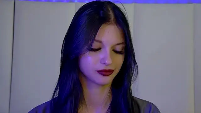 Snapshot of BeverlyMost chatting on March 8, 10:24 pm BeverlyMost online show from March 8, 10:24 pm