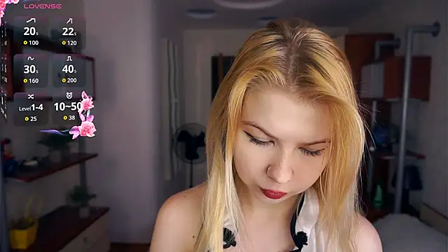 LynetHakes online show from September 17, 4:25 am