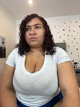 Snapshot of KarlaWild chatting on April 25, 5:43 pm KarlaWild online show from April 25, 5:43 pm