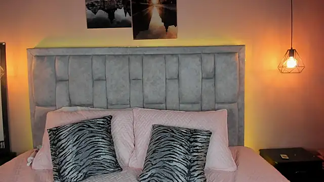 Snapshot of Melody_thonson chatting on January 28, 6:49 am Melody thonson online show from January 28, 6:49 am