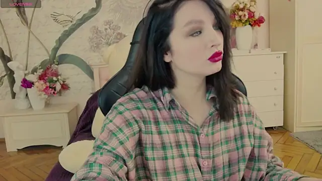 BritneyBarker online show from February 18, 9:44 pm