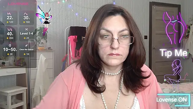 Soffya Soy online show from November 8, 1:33 pm