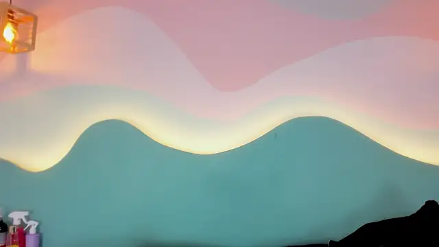 Lannajansen online show from February 5, 1:38 pm