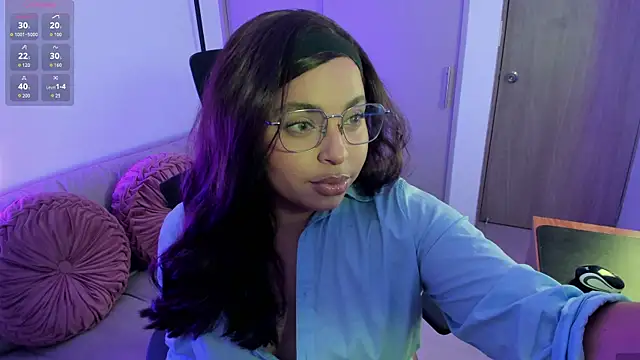 Snapshot of RachelRusso chatting on October 25, 3:14 am RachelRusso online show from October 25, 3:14 am