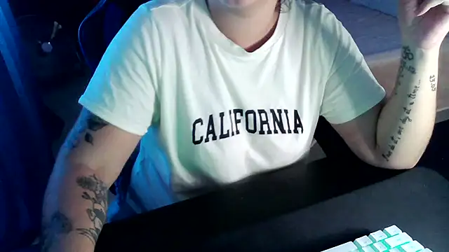 bunnyfox420 online show from September 16, 3:35 pm