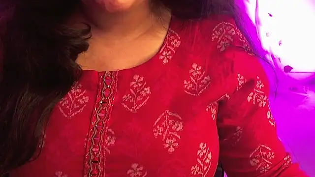 Snapshot of Gagankaur chatting on May 4, 2:18 am Gagankaur online show from May 4, 2:18 am