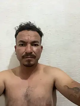 paullliliu online show from May 27, 1:57 am
