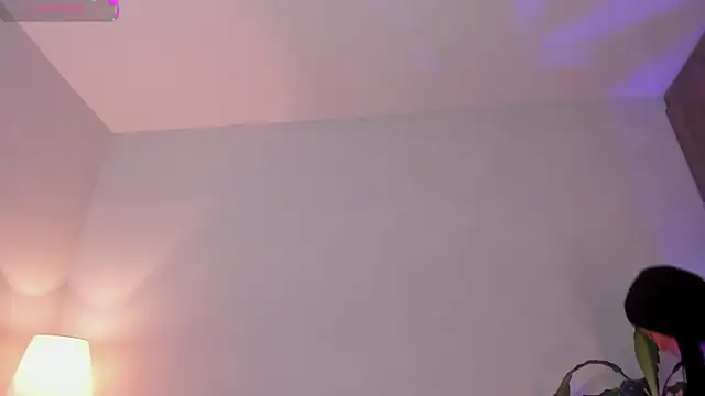 Snapshot of Hannah_Jonhson chatting on April 29, 1:43 am Hannah Jonhson online show from April 29, 1:43 am