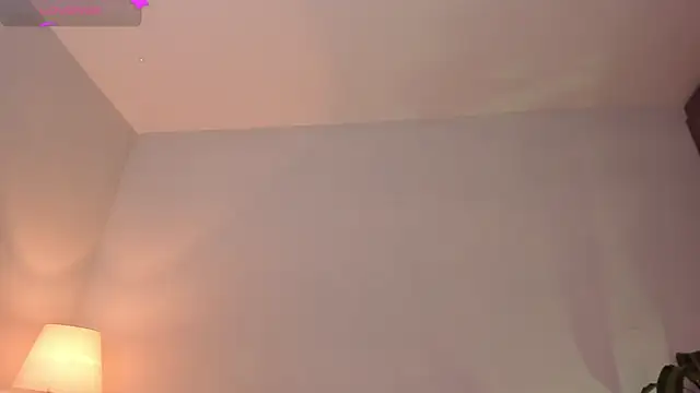 Snapshot of Hannah_Jonhson chatting on June 19, 7:28 pm Hannah Jonhson online show from June 19, 7:28 pm