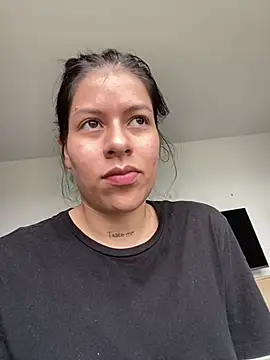Hannah Jonhson online show from July 3, 9:54 pm