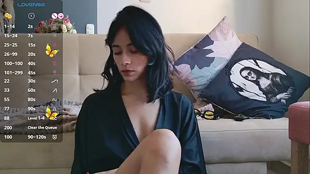 Snapshot of GerberaBlooms77 chatting on February 19, 9:25 pm GerberaBlooms77 online show from February 19, 9:25 pm