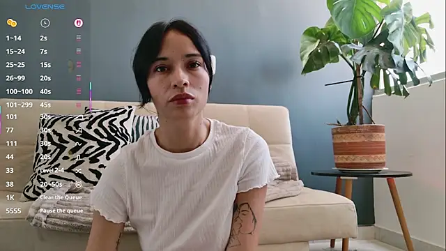 Snapshot of GerberaBlooms77 chatting on March 21, 5:12 pm GerberaBlooms77 online show from March 21, 5:12 pm