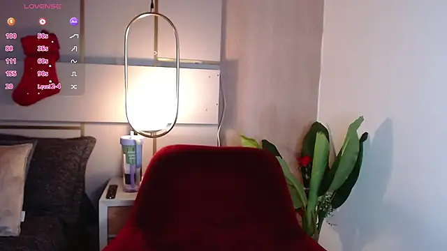 Victoria Collinns online show from December 3, 12:03 pm