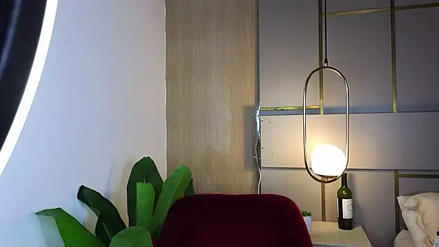 Victoria Collinns online show from March 12, 12:33 pm