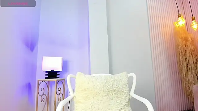 alana rossetti online show from April 8, 11:43 am