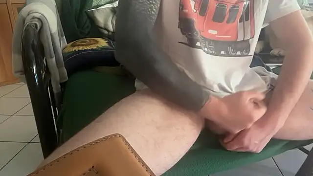 Damn bro23 online show from April 8, 10:48 am