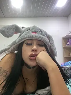 Girl milk7 online show from March 19, 7:29 am