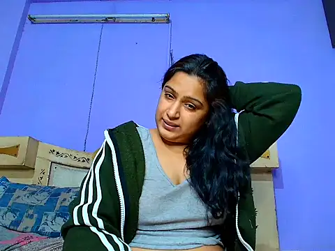 Snapshot of Sophia_James chatting on January 26, 6:48 pm Sophia James online show from January 26, 6:48 pm