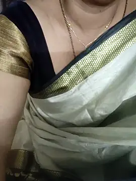 Snapshot of laxmitelugu78 chatting on October 31, 3:57 pm laxmitelugu78 online show from October 31, 3:57 pm