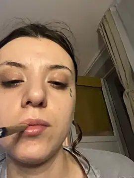 Snapshot of bunnythetailor chatting on February 4, 12:29 am bunnythetailor online show from February 4, 12:29 am