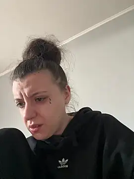 bunnythetailor online show from February 16, 10:44 am