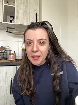 bunnythetailor online show from February 22, 8:46 am