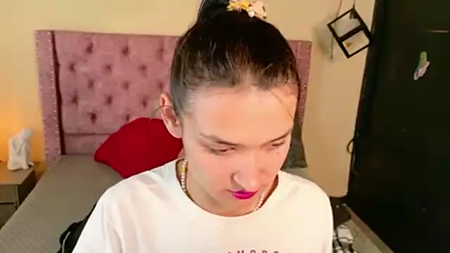 Sofii cutee online show from February 21, 1:01 pm