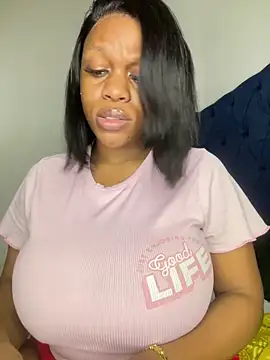 Boneca25 online show from December 18, 1:50 pm