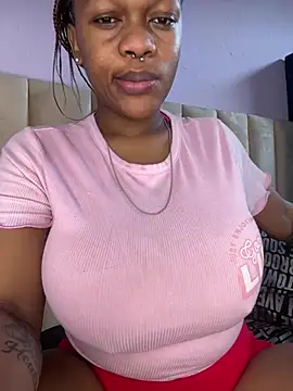 Boneca25 online show from March 15, 1:17 pm