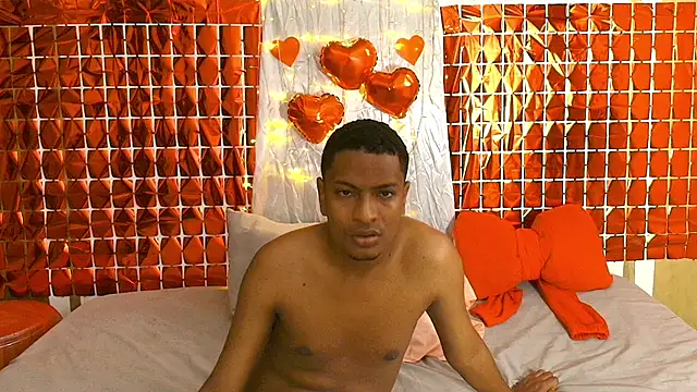 Snapshot of kenner_jacksom chatting on February 12, 11:00 pm kenner jacksom online show from February 12, 11:00 pm