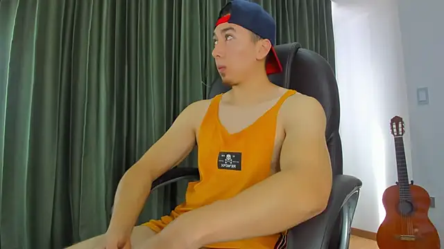 Snapshot of Tombarden chatting on March 21, 7:35 pm Tombarden online show from March 21, 7:35 pm