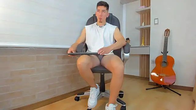 Tombarden online show from December 18, 7:09 pm