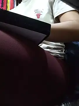 Snapshot of samathasexx chatting on June 29, 10:32 pm samathasexx online show from June 29, 10:32 pm