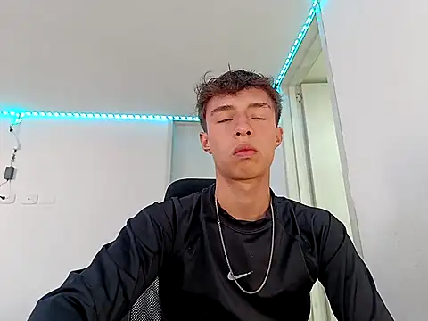 Snapshot of Juanmres chatting on September 27, 6:57 pm Juanmres online show from September 27, 6:57 pm