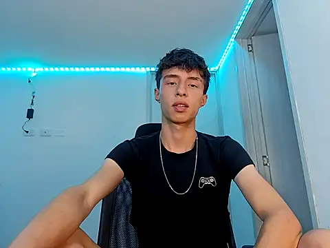 Snapshot of Juanmres chatting on October 11, 3:28 am Juanmres online show from October 11, 3:28 am